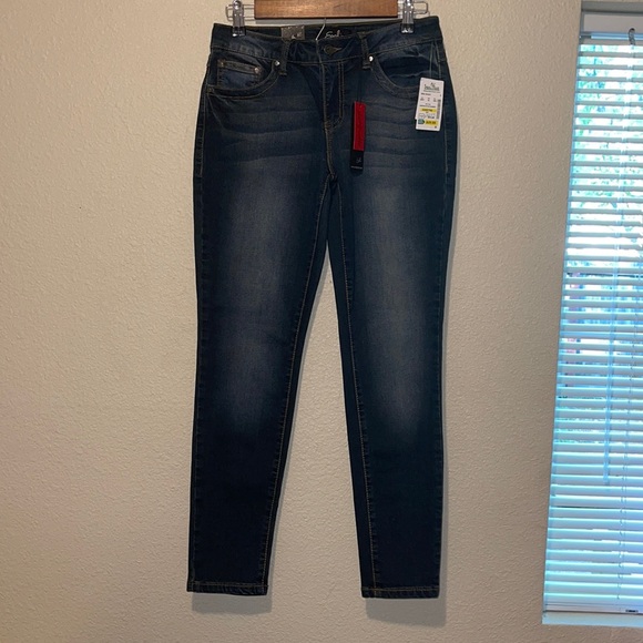 Earl jeans - Picture 1 of 6